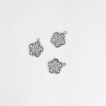 Dije Flor niquel calada x10