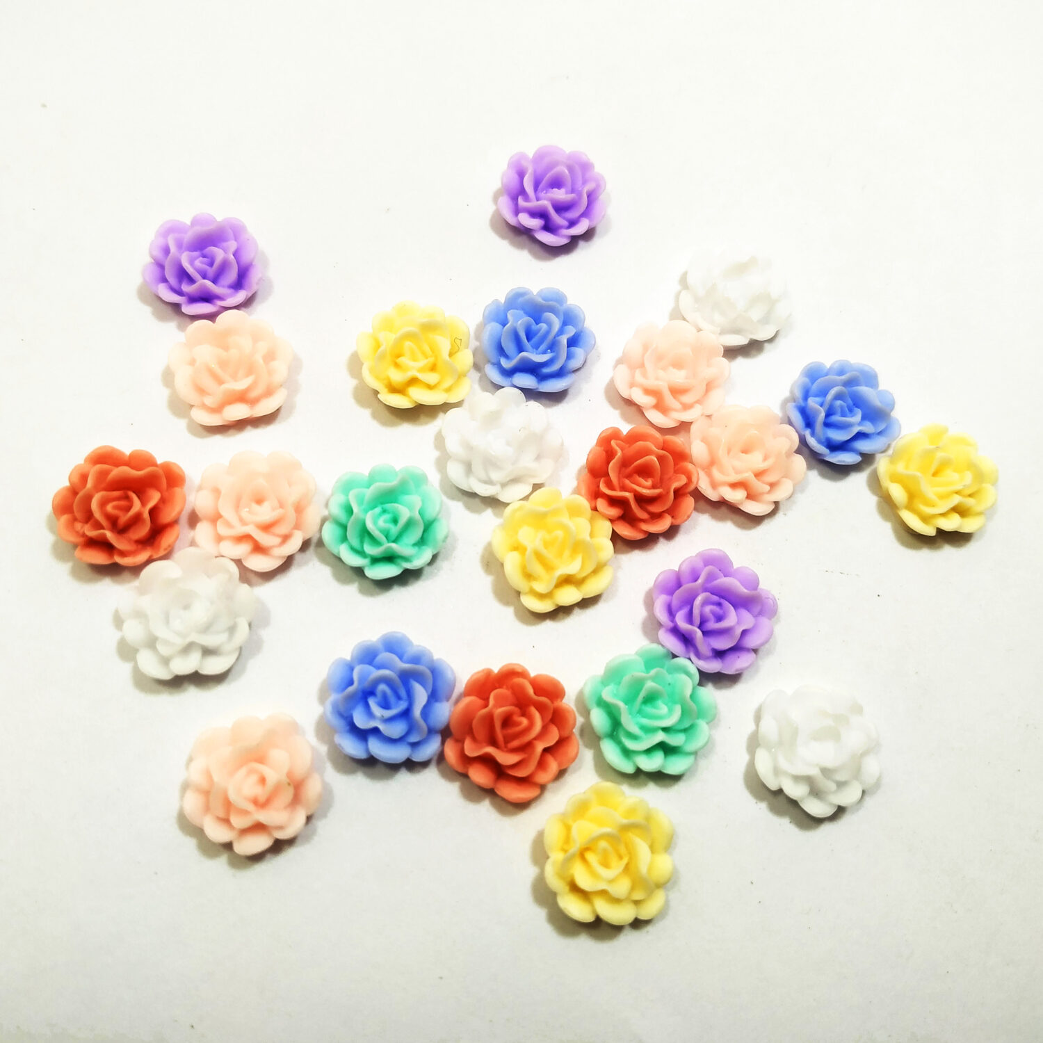 Flores resina mixtas para pegar x10